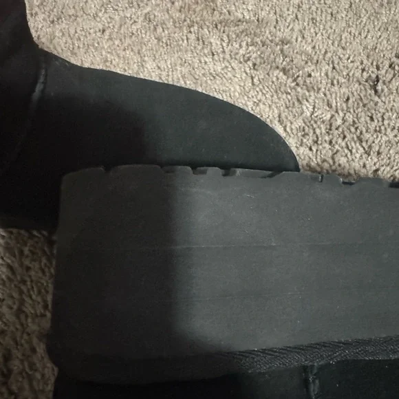 Ugg Classic Ultra Mini Platform - Picture 3 of 5